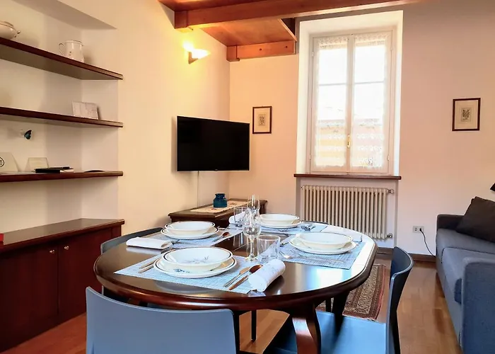 Downtown - Historic Centre By Villavistalago Varenna